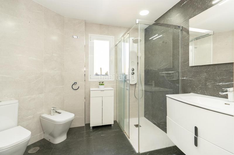 Foto 98161154-8878-4eb3-87a9-33f73616e6cb. Casa  seminueva!!! en Motril ciudad Motril