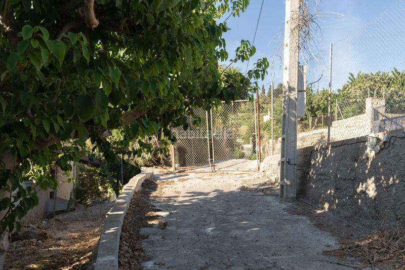 Foto 3ac2d635-948f-4a6d-8d71-e8bc3fbcad0c. House with parking in Motril ciudad Motril