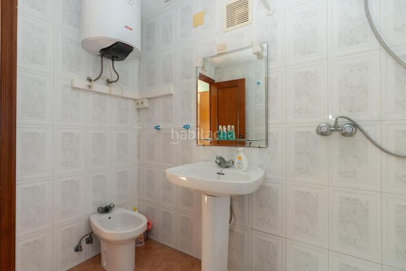 Foto 52fd1dc2-ee58-4c64-afbb-b6f69a4f2d6c. House with parking in Motril ciudad Motril