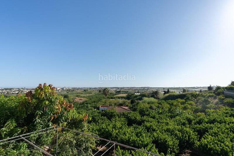 Foto 6d1ec322-b4a3-4278-a613-92b1dbbed1b9. House with parking in Motril ciudad Motril