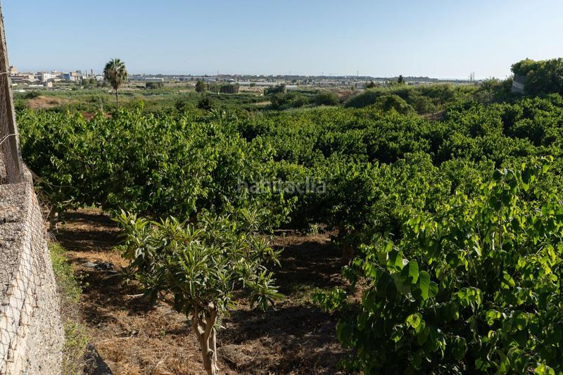 Foto f22b9bd8-dae4-4501-9ea1-cd2a29ec1c96. House with parking in Motril ciudad Motril