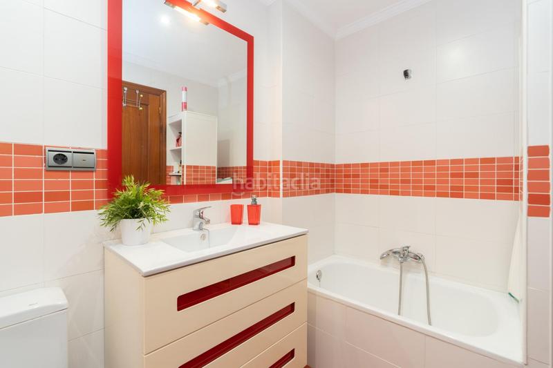 Foto 200cfe39-c978-460b-85bd-819e27b2934d. Casa amb aparcament a Motril ciudad Motril