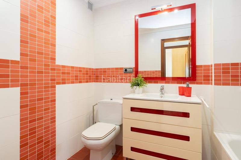 Foto 6b9c67ce-1bc6-438e-a86f-14215017117b. Casa amb aparcament a Motril ciudad Motril