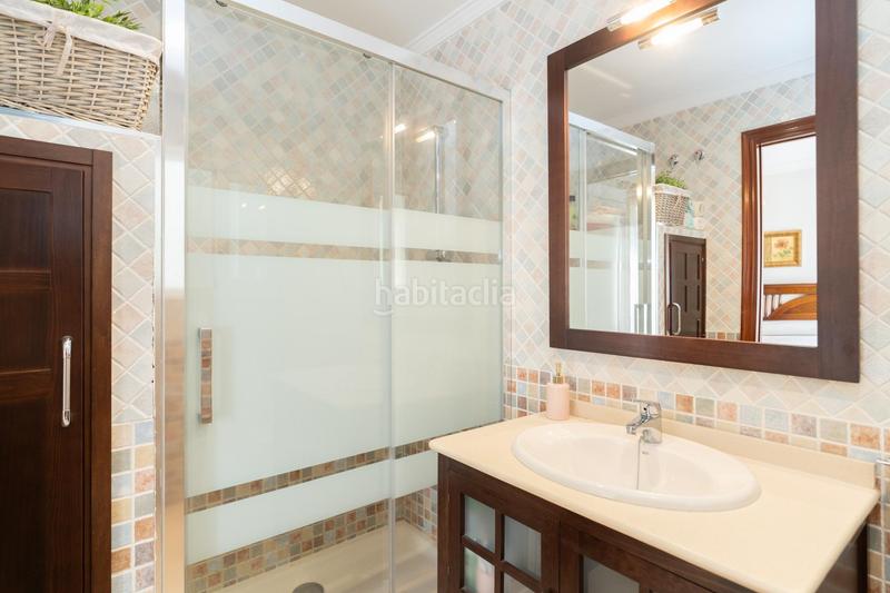 Foto b4fbaca1-f73c-4c94-8559-baa3e83622b2. Casa amb aparcament a Motril ciudad Motril