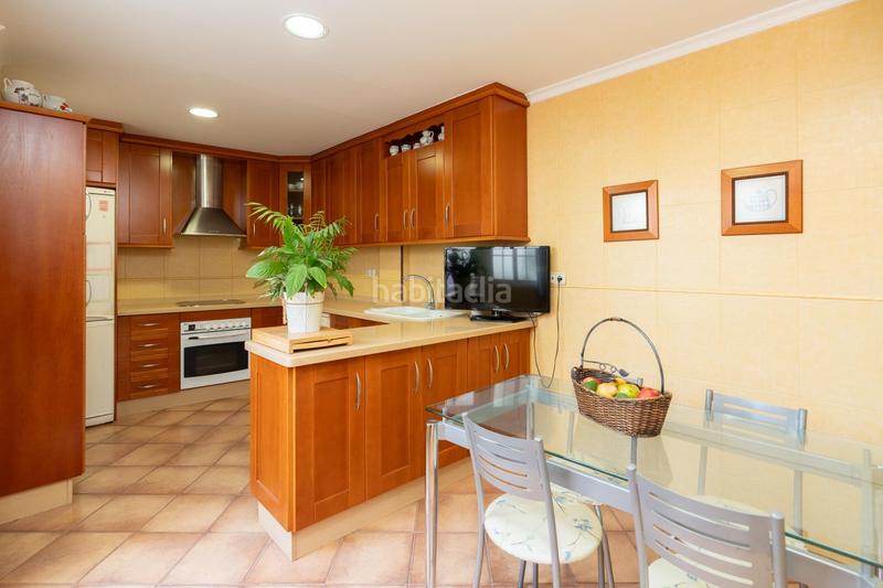 Foto ba7eb482-95be-4e63-8b81-92f0a417aa1e. Casa amb aparcament a Motril ciudad Motril