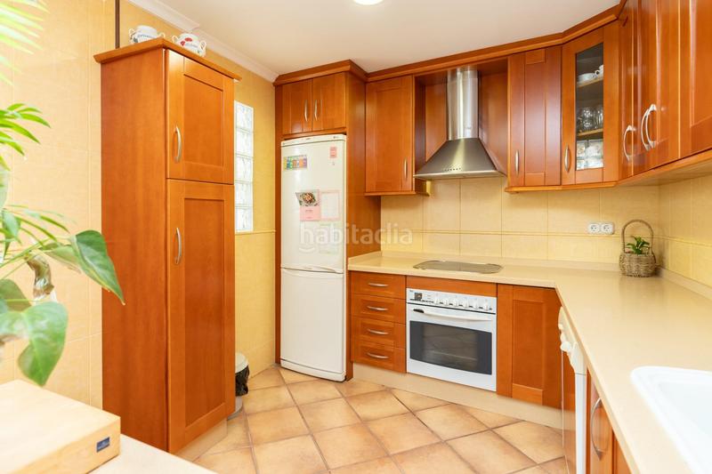 Foto d97e426f-3fbc-4a9e-9278-bd13cf0a32bb. Casa amb aparcament a Motril ciudad Motril