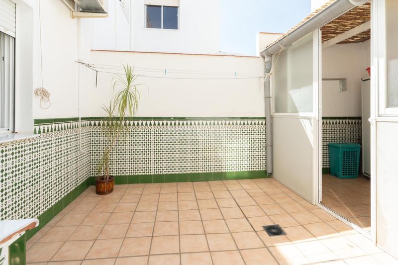 Foto f17517df-c723-446a-9f6a-11fdf29ada7d. Casa amb aparcament a Motril ciudad Motril