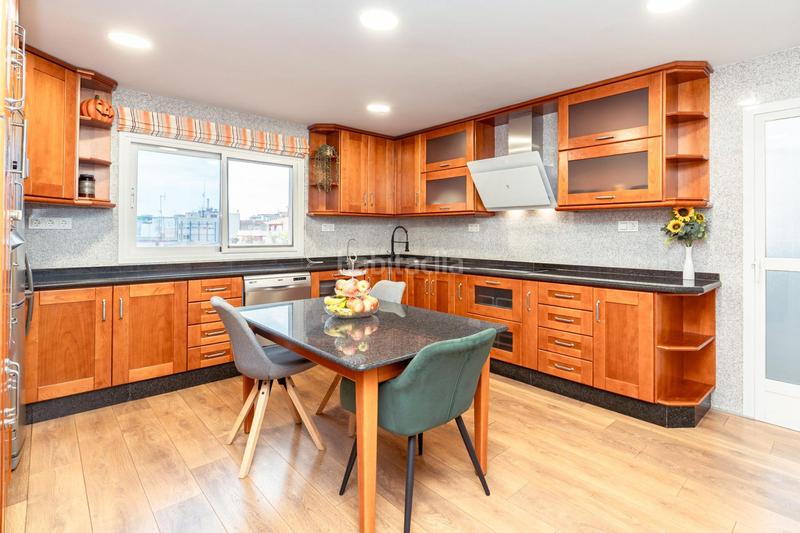 Foto 1f83da29-0487-4585-bea6-888437bc3e96. Piso exclusiva vivienda en pleno centro ! en Motril ciudad Motril