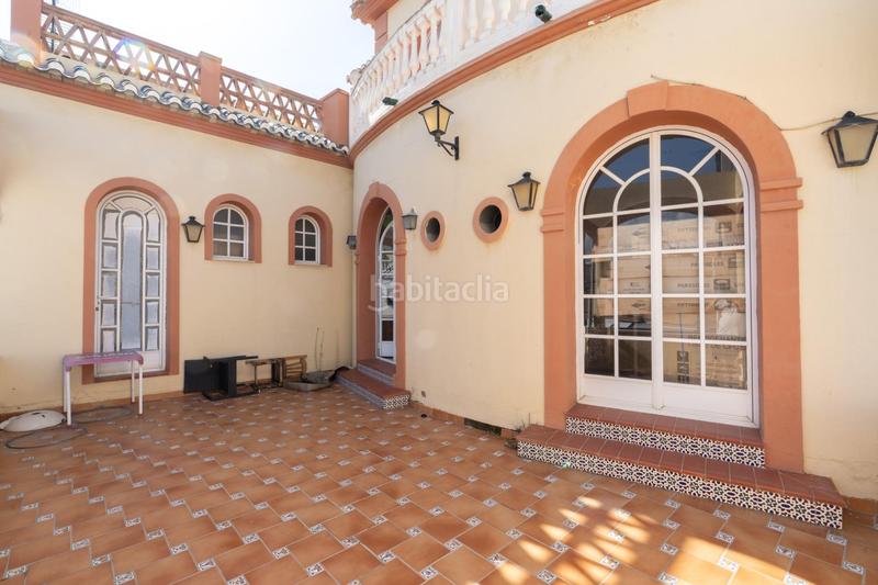 Foto 0e3f659a-4944-46d8-8cbb-17d8499f5319. Edifici a Playa de Granada Motril