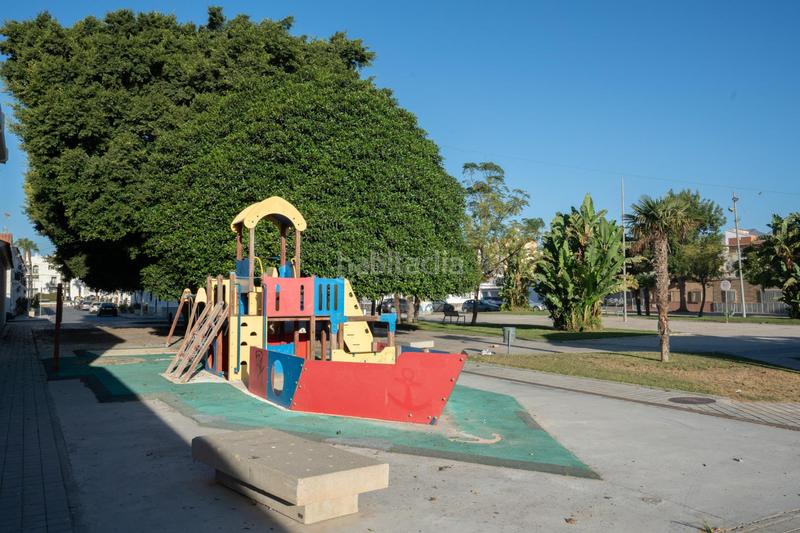 Foto 20aaf821-5fa1-4019-ba66-a12ed93e98b6. Edifici a Playa de Granada Motril