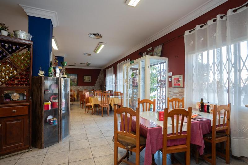 Foto 93e61fe5-f438-4f1e-996f-6fe0b72ecb6b. Edifici a Playa de Granada Motril