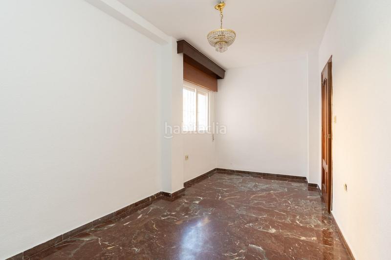 Foto 161131af-9add-4379-8f3a-a8c9635607b1. Piso amplio piso en el varadero, oportunidad de inversión en Motril