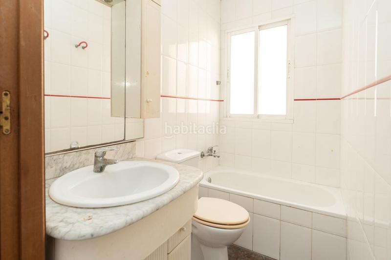 Foto 623f2a3e-9e79-433f-9bca-4633c31e588a. Piso amplio piso en el varadero, oportunidad de inversión en Motril