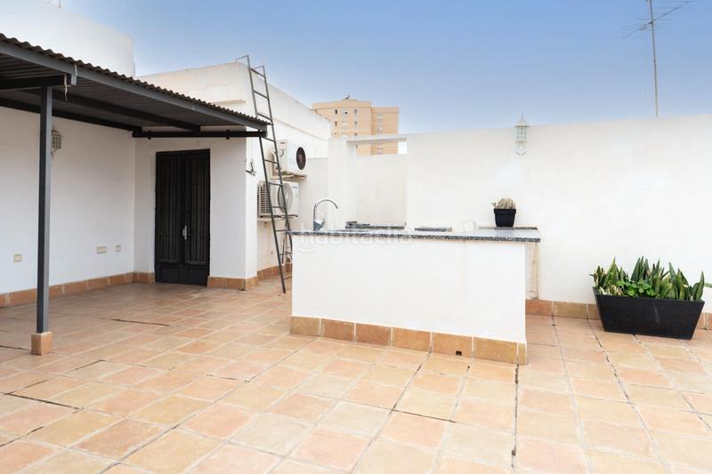 Foto fe0d2017-84cd-4b04-bb00-bccb78b2bd4d. Pis a Motril ciudad Motril