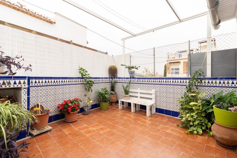 Foto 60a12ba5-ca2a-4b36-bf2d-31649130e3bb. Casa amb aparcament a Motril ciudad Motril