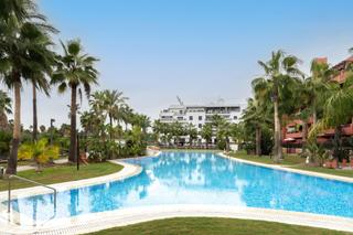 Appartement  Calle calle rector federico mayor zaragoza, 13. Piso con licencia turística en la prestigiosa urbanización nasil