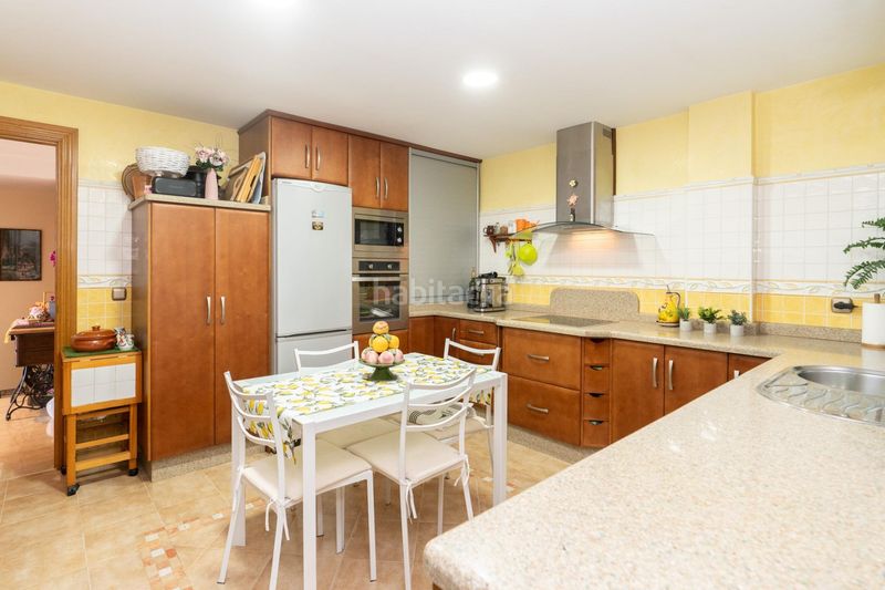 Foto 7835d86a-fd12-4342-bedb-07c0311f9abf. Casa amb aparcament a Motril ciudad Motril
