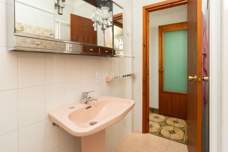 Foto 11bcf1a3-95ea-43a3-80de-7b847f90cd7b. Casa amb aparcament a Centro Salobreña