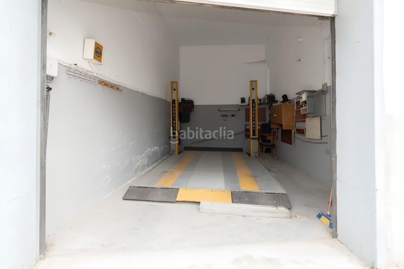 Foto 26ca9d0f-2457-4589-9eb6-b6f4df409f3e. Casa amb aparcament a Centro Salobreña