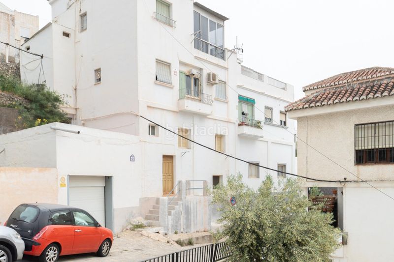 Foto 7cde40f9-4267-4eb2-9966-b9738103aa81. Casa amb aparcament a Centro Salobreña