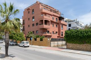 Pis  Rector vida soria. Sueñas con vivir en el paraiso ??