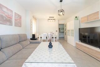 Etagenwohnung  Rambla de los álamos. Piso totalmente reformado con plaza de aparcamiento incluida !!