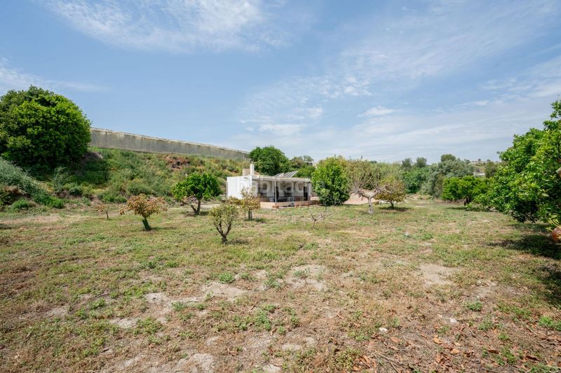 Foto b3408624-9f4a-464d-b03e-9ce2f66d2500. Casa amb aparcament piscina a Los Tablones - La Garnatilla Motril