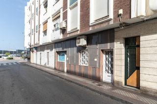 Local Comercial en Calle Calle Río Guadiana