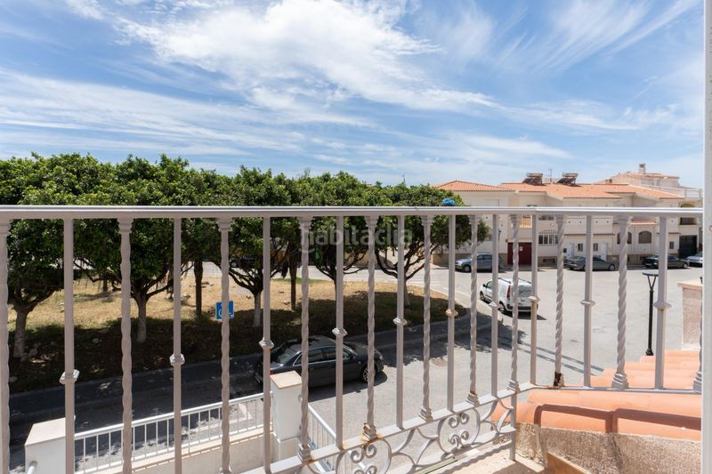 Foto dbf77d4b-42c7-4c4f-8b5d-b86abbb1810a. Casa amb aparcament piscina a Salobreña costa Salobreña