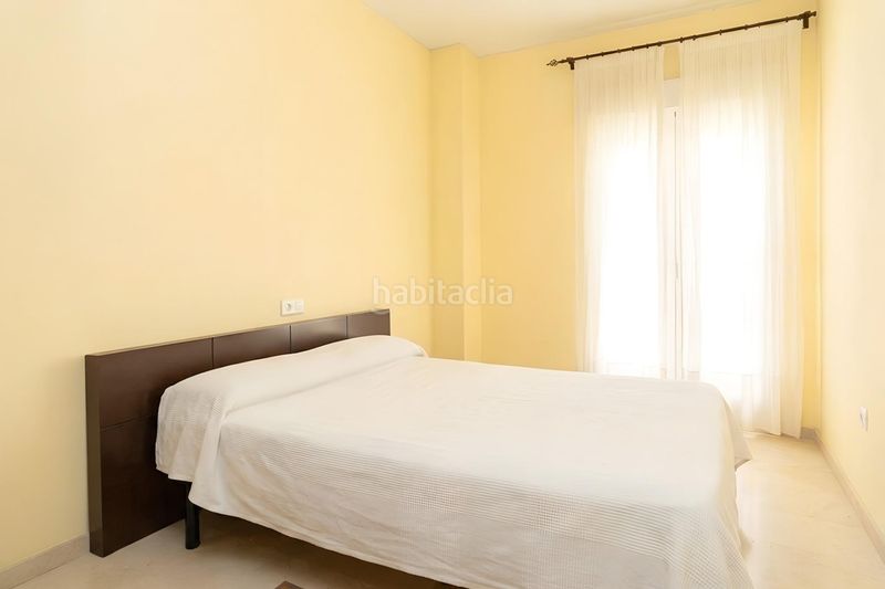 Foto 0f8a9b9e-a08c-4b10-bdf8-076f128242ab. Pis a Motril ciudad Motril