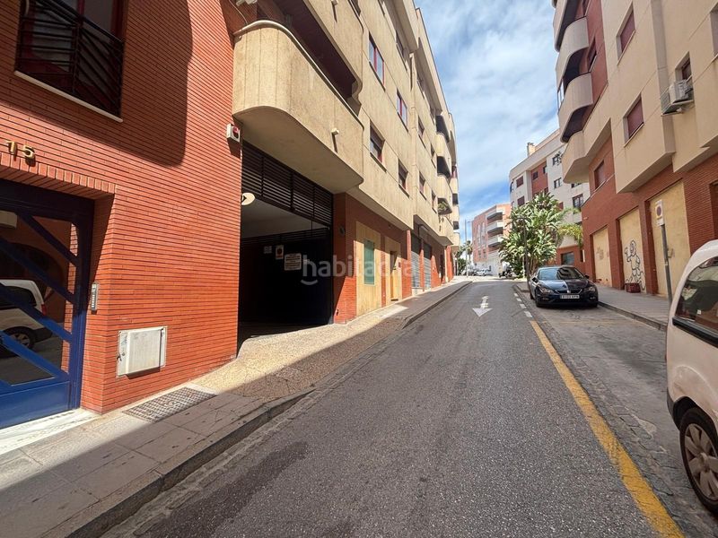 Foto 4500cd14-93ec-4c4f-93cd-2f89ab06725f. Aparcament cotxe a Motril ciudad Motril