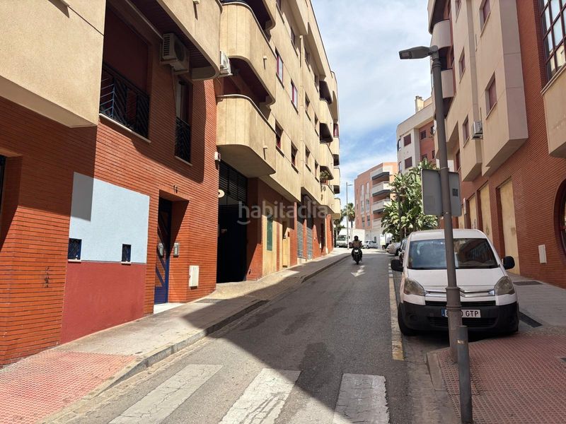 Foto 4bd3dd03-0ab4-4541-be3e-82b38c6b8421. Aparcament cotxe a Motril ciudad Motril