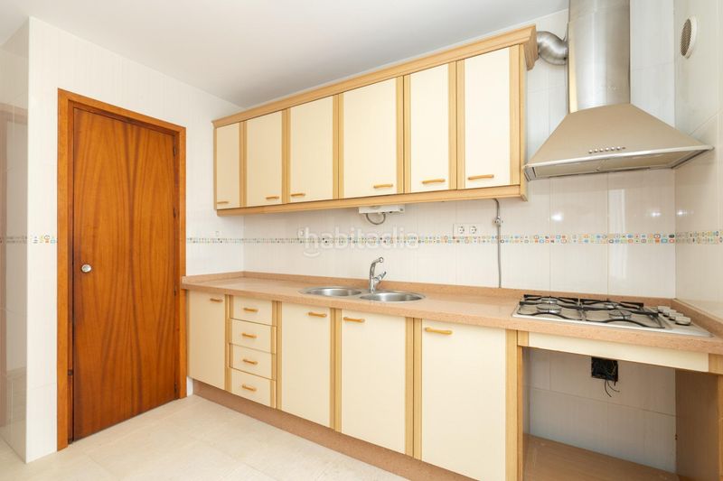 Foto ce907570-547b-40c3-adb5-72a29f287b69. Casa amb aparcament a Molvízar