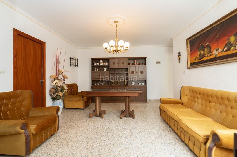 Foto e2c3764f-ab28-4180-ad4b-191f03ac17d0. Casa amb aparcament a Molvízar