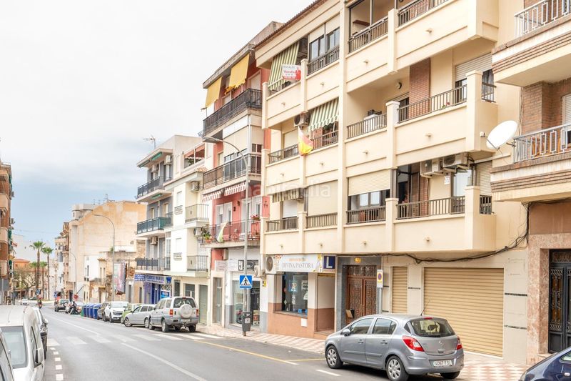 Foto d752eafe-ab15-4b97-94e5-deb746155951. Pis amb aparcament a Motril ciudad Motril
