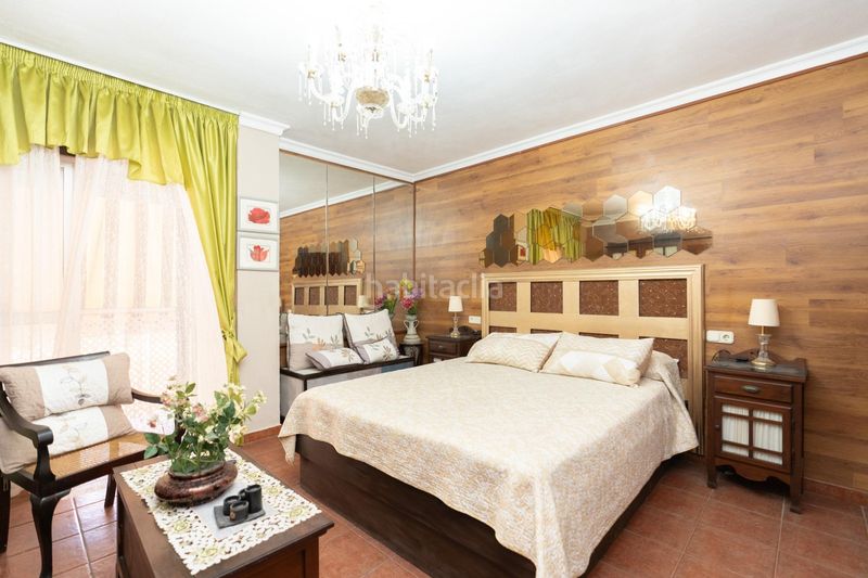 Foto 1e1e1363-c37d-4b7b-b66f-212abc1577b8. Casa amb aparcament a Motril ciudad Motril