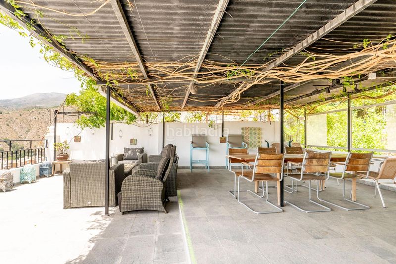 Foto ce496706-80cb-492b-a24f-38a1016217e2. Casa amb piscina a Vélez de Benaudalla