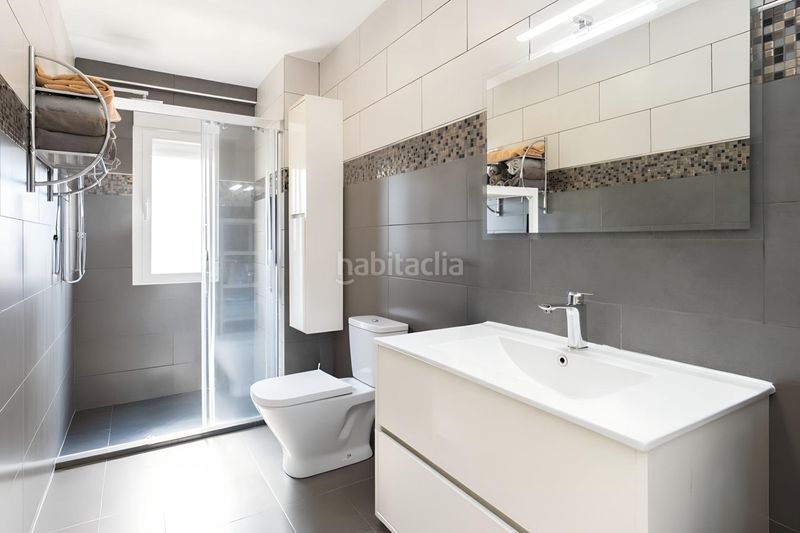 Foto 1b7d8f8c-2f9c-4c22-b193-0e6e065bd0b1. Pis a Motril ciudad Motril