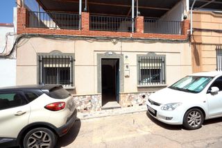 House  Calle fray luis de granada. Oportunidad de inversión casa  de planta baja en motril en la zo