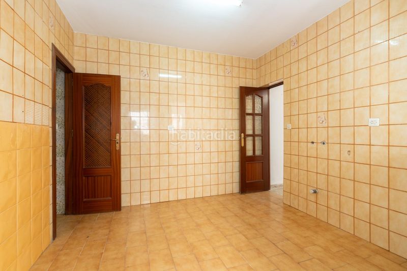 Foto a3596208-f7d0-4555-b5f7-fdb9ced32e91. Casa a Motril ciudad Motril