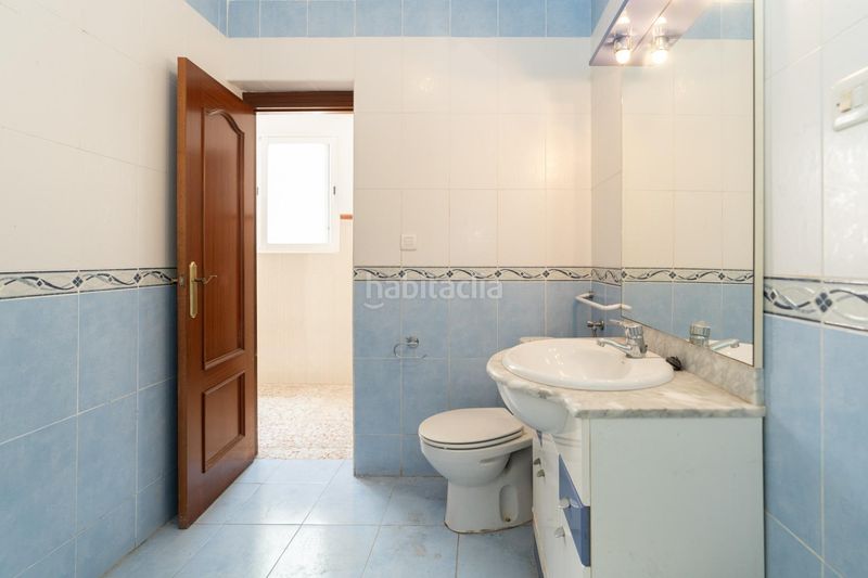 Foto a8c5ab58-5345-463e-91b8-4e975d502794. Casa a Motril ciudad Motril