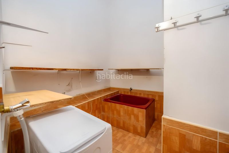 Foto 0f7722b2-ddf2-446e-8db2-e2da16efc778. Casa amb aparcament a Ítrabo