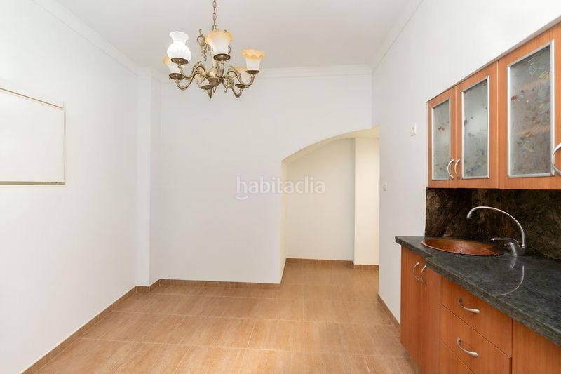 Foto 67785cd7-58b5-4831-9294-0a2cbe176340. Casa amb aparcament a Ítrabo