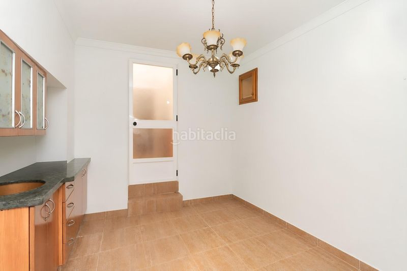 Foto adcc7932-a025-4999-bf96-6f75af138f5d. Casa amb aparcament a Ítrabo