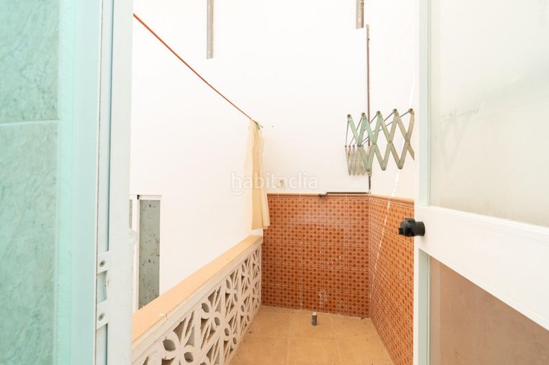 Foto b9dadb50-64b9-4d46-9bc3-0b4629670da1. Casa amb aparcament a Ítrabo