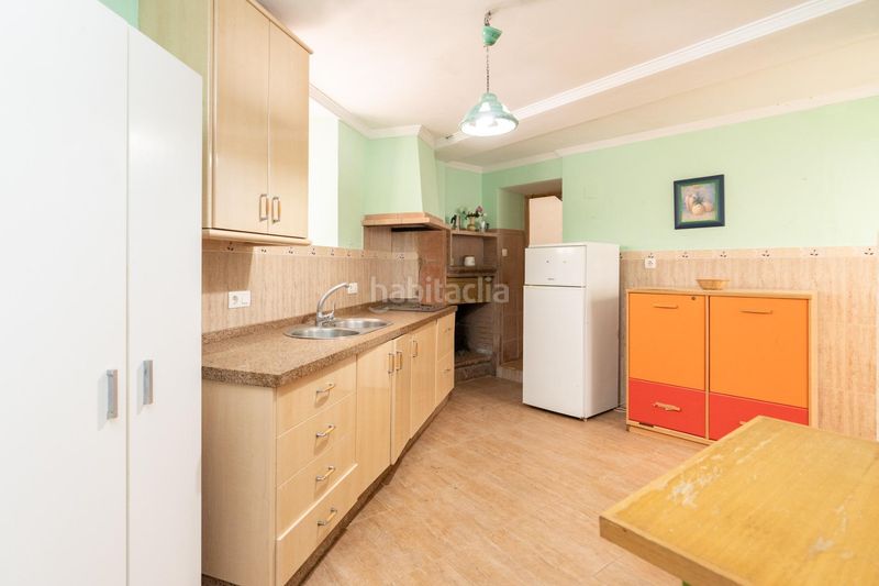Foto cca3876d-1f2a-4df4-8736-2cd9323d902d. Casa amb aparcament a Ítrabo