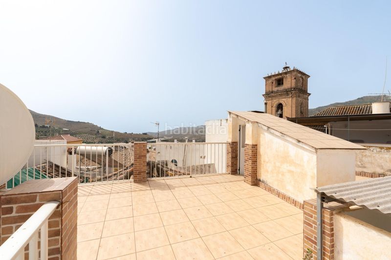 Foto f323fd74-cd14-4cde-a589-b048686c42bf. Casa amb aparcament a Ítrabo