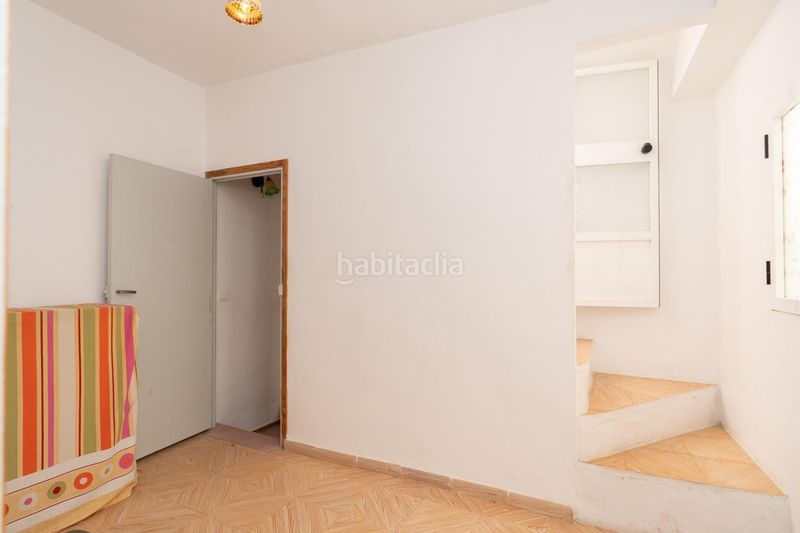Foto f3d0047e-5e66-4f56-a456-cc5eab1f5123. Casa amb aparcament a Ítrabo