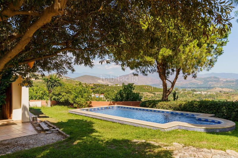 Foto 0bf4a580-3f49-423a-ac4f-85908077bb78. Xalet amb aparcament piscina a Monte los Almendros - El Pargo - Costa Aguilera Salobreña