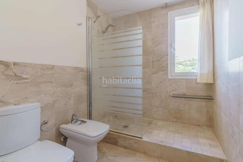 Foto b22269fe-3f4a-4fe2-a28a-23b3c53840ed. Xalet amb aparcament piscina a Monte los Almendros - El Pargo - Costa Aguilera Salobreña